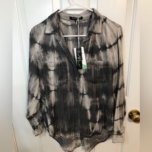 Velvet Heart Black and White Tie-Dye Button Down Shirt